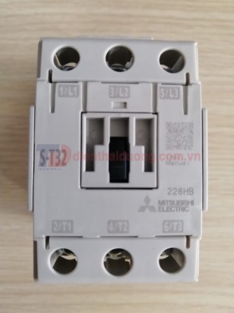 CONTACTOR MITSUBISHI 3P 32A ( S-T32 )