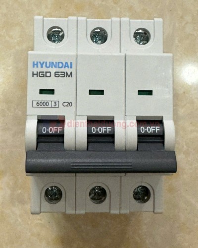 MCB HYUNDAI 3P 20A 6kA ( HGD63M )